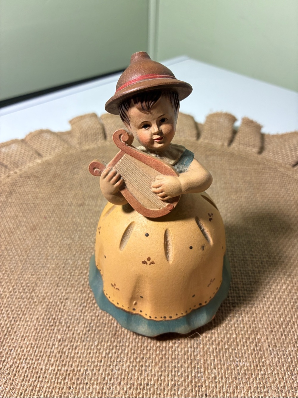 Vintage Anri Thorens Music Box Girl with Harp plays Moon River